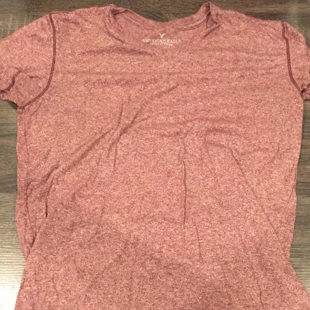 American Eagle Classic Fit T shirt